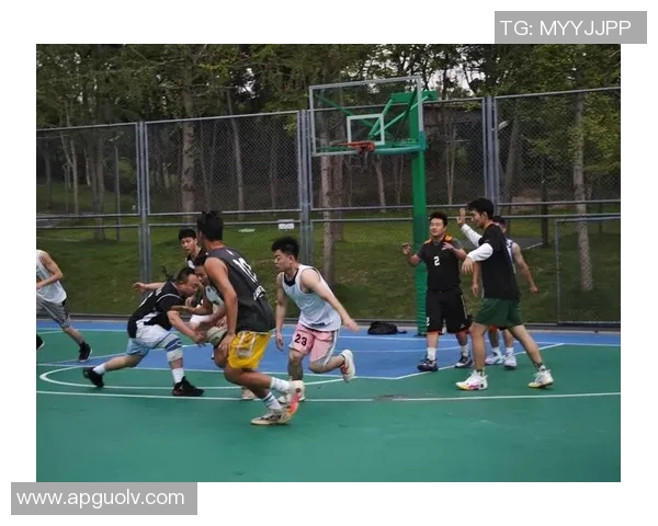 李秀英独家分享篮球心得助你提升球技与比赛策略的全面指南 李秀英独家分享篮球心得助你提升球技与比赛策略的全面指南