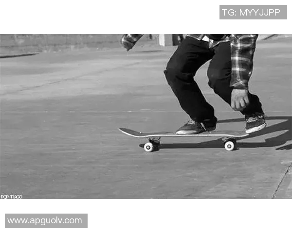 武汉滑板队的阵地战揭秘运动滑板的魅力与挑战