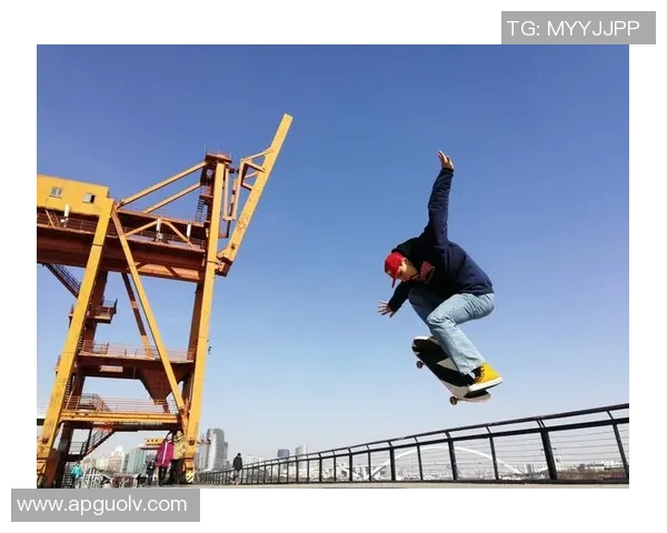 运动王娜专访揭示滑板背后的奋斗与荣耀历程 运动王娜专访揭示滑板背后的奋斗与荣耀历程